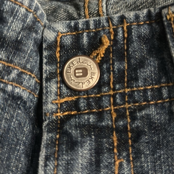 Vintage BKE Jeans Sassy Short | Size 24 x 29 1/2” - Picture 6 of 7